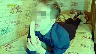 i guide how to suck banana deepthroat