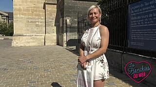 kim milf aux gros seins accro a la baise