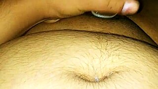 Gozando na camisinha gay cumshot surprise