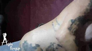 Venezuelan Fan Fulfills Oral Fantasy