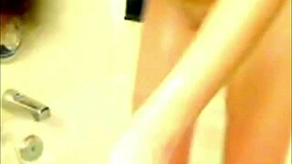 bath butt plug leads to anal fun?