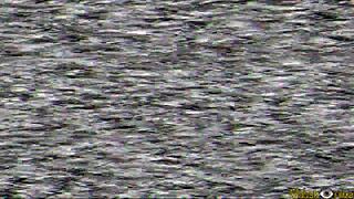 le mire cuando se estaba cambiando y ella finge no darse cuenta