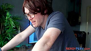 Leeds Amateur Sucking Nerd's Dick In Reality