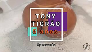 J� No Red O Video Completo Da Deliciosa Sophie Stephan Estreando Em Grande Estilo