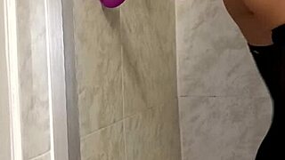 Sexo Con Mi Dildo En El Baño With Latina Toys.