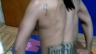 sentando no console pela primeira vez 😏