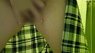 i'm a chubby japanese milf masturbating outdoors, it so exciting!