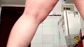 teen asks, 'want to see my pussy in hot video call?'