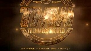 Alien Fox, red-haired babe, sucks for cum. She’s an anal angel!