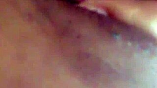 vợ nứng rủ chồng gọi video chat sex