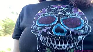 Boobs bouncing with dirty feet and wet shoes