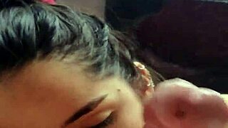 White Wolf Putinha White Moon Sucks In Front Of Hydromassage