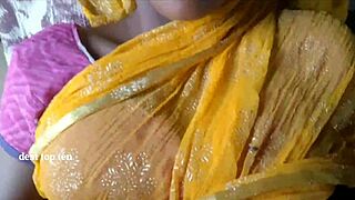Desi Indian Wife Gets Her Pussy Licked And Fucked In Doggystyle By Husband Before Creampie.