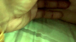 Does pale bbw dribble squirt from pussy play with big black cock?