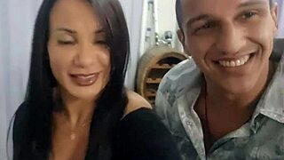 entrevista com novo ator amador, ele tem pau grande e fode bundas gostoso