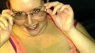 i swalllow black cock for my husban, choclate skin.