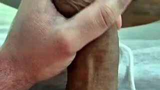 आज मुठ मारना बेमिसाल मजा दे रहा