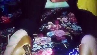 i'm sharon, a hot 40-year-old wife who dresses like a whore for my husband to lick my ass