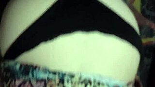 sexy lady gives blowjobs with happy ending