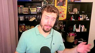 I Tried to Do a DC Parody But My Boobs Kept Going Wrong in Unlimited Ways