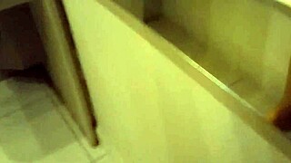 loira casada com corno fudendo com o professor de muscula��o