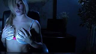 sexy dahlia fingers her pussy in the dark