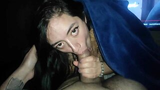 delicious teen girlfriend swallows cum in mouth 😋