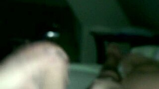 Intense Wanking Handjob Session On 2015-03-13