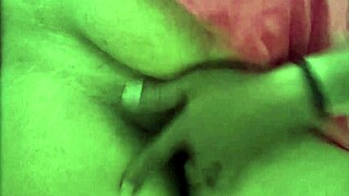 Watch this standing fuck end in cum?