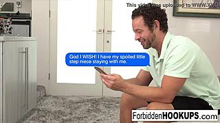 गर्म कॉलेज गर्ल बिग डिक्ड रूममेट बांग से सरप्राइज करती है।