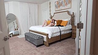 feeling good with lilian stone on new years eve