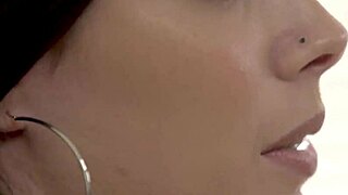 Lexxi Steele's first threesome experience - pretty and raw