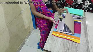 Hot indian madam gets fucked by office boy at work!
