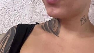 Sweaty gym session leads to tit-tastic reveal and toots