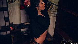 i, loren minardi, lick and suck my lover's cock in the hot tub