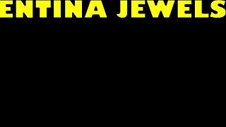 Valentina Jewels Takes Mike Hunt's Massive Cock Deep in Her Ass