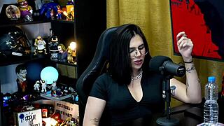 Ruan Showed His Cock to Lary Cubas in Public Barraco Interview