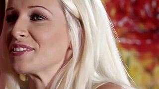 Masseuse Licks Babe's Pussy During Massage