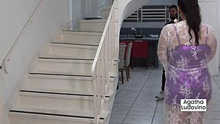 Police catches teens in lesbian sex