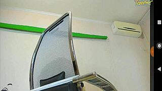 Huge Natural Tits Bounce Wildly