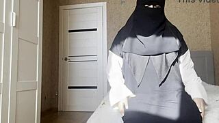 Arab Milf With Big Ass Gives Joi