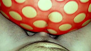 Hey, found a kinky foot fetish path to her pussy