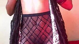 'look at this 18 year ebony getting fucked in her pantyhose'