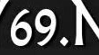 solo babe fingers her tight vag real deep