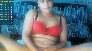 Spy Cam Nora Teasing Big Ass Oops?