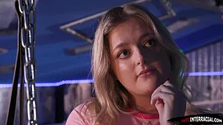 19yo Jill Taylor Craves That Big Black Cock Badly