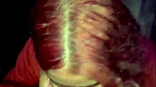 amateur de bebe pelirroja de 18 a�os con enormes tetas perfectas