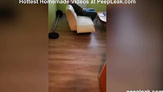 i'm an amateur couple fuckin after a hard day on webcam