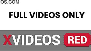 big booty venezuelan slut rides dildo on webcam