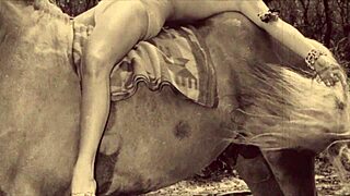 Oops, I meant Beauty rockin’ that hairy vintage vibe!